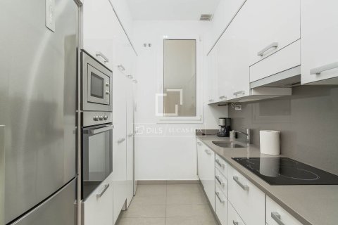 Apartamento de 2 dormitorios en venta en Barcelona, Cataluña, Spain № 6375 - foto 10