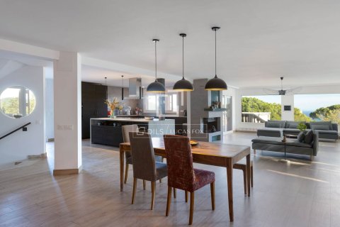 3 bedrooms villa for sale in Alella, Barcelona, Catalonia, Spain № 3928 - photo 11