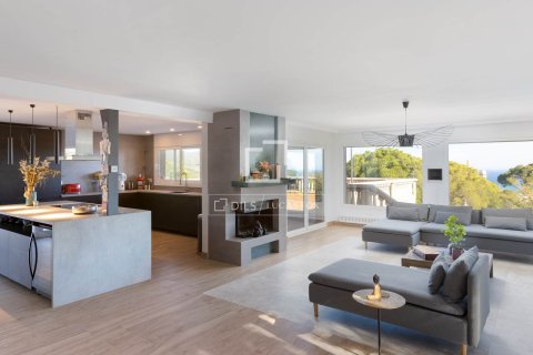 3 bedrooms villa for sale in Alella, Barcelona, Catalonia, Spain № 3928 - photo 12