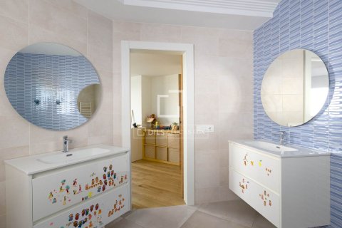 3 bedrooms villa for sale in Alella, Barcelona, Catalonia, Spain № 3928 - photo 27