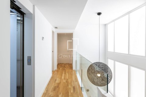 5 bedrooms villa for sale in Vilassar de Dalt, Barcelona, Catalonia, Spain № 3933 - photo 17