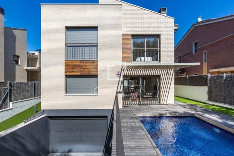 5 bedrooms villa for sale in Vilassar de Dalt, Barcelona, Catalonia, Spain № 3933 - photo 28