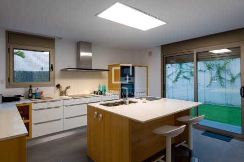 5 bedrooms villa for sale in Vilassar de Dalt, Barcelona, Catalonia, Spain № 3933 - photo 12