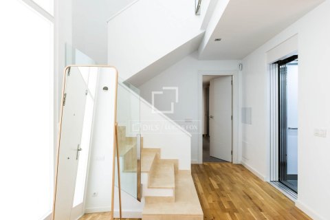 5 bedrooms villa for sale in Vilassar de Dalt, Barcelona, Catalonia, Spain № 3933 - photo 7