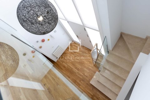 5 bedrooms villa for sale in Vilassar de Dalt, Barcelona, Catalonia, Spain № 3933 - photo 16