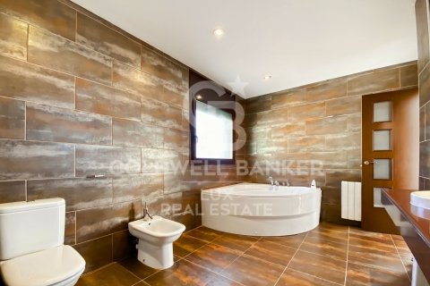 5 bedrooms villa for sale in Pau, Girona, Catalonia, Spain № 5811 - photo 15