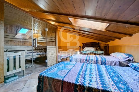 Сasa de 12 dormitorios en venta en Agullana, Gerona, Cataluña, Spain № 5807 - foto 13
