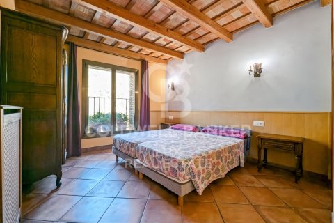 Сasa de 12 dormitorios en venta en Agullana, Gerona, Cataluña, Spain № 5807 - foto 18