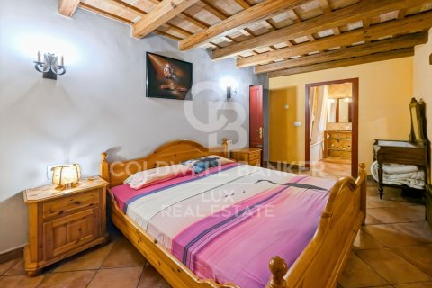 Сasa de 12 dormitorios en venta en Agullana, Gerona, Cataluña, Spain № 5807 - foto 20