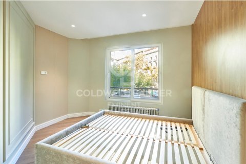 Купить квартиру в Барселона, Испания с 3 спальни, 135м², № 5806 - фото 17
