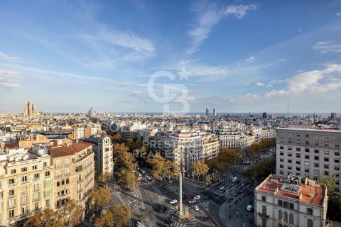 Apartamento de 2 dormitorios en venta en Barcelona, Cataluña, Spain № 6004 - foto 14