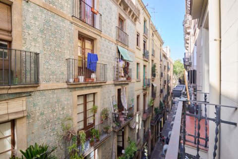 2 bedrooms apartment for sale in Ciutat Vella, Barcelona, Catalonia, Spain № 2839 - photo 5