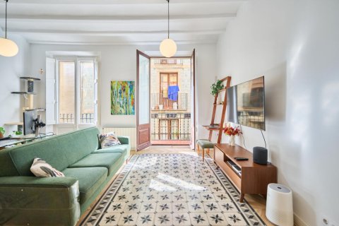 2 bedrooms apartment for sale in Ciutat Vella, Barcelona, Catalonia, Spain № 2839