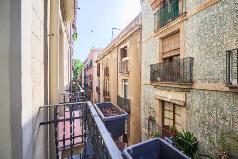 2 bedrooms apartment for sale in Ciutat Vella, Barcelona, Catalonia, Spain № 2839 - photo 4