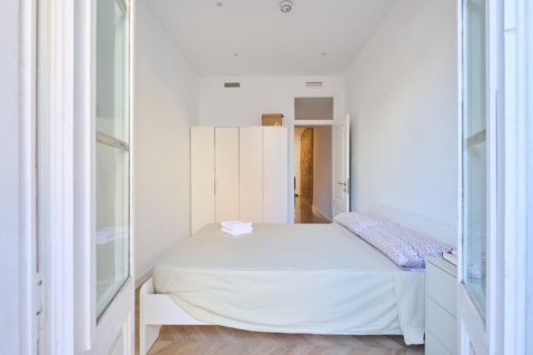2 bedrooms apartment for sale in Ciutat Vella, Barcelona, Catalonia, Spain № 2839 - photo 24