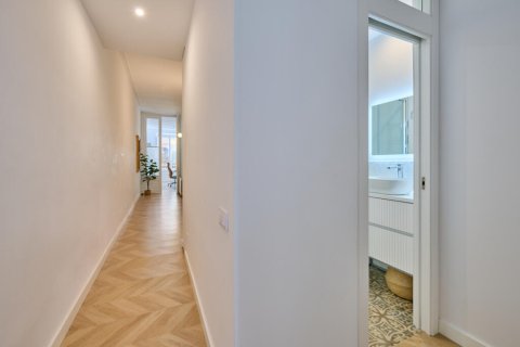 2 bedrooms apartment for sale in Ciutat Vella, Barcelona, Catalonia, Spain № 2839 - photo 28
