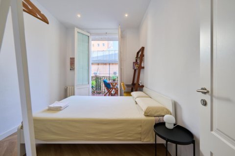 2 bedrooms apartment for sale in Ciutat Vella, Barcelona, Catalonia, Spain № 2839 - photo 16