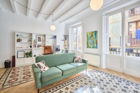 2 bedrooms apartment for sale in Ciutat Vella, Barcelona, Catalonia, Spain № 2839 - photo 6