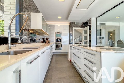 4 bedrooms house for sale in Sitges, Barcelona, Catalonia, Spain № 4665 - photo 13