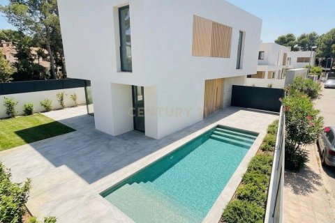 4 bedrooms house for sale in Sant Pere de Ribes, Barcelona, Catalonia, Spain № 8428