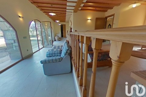 5 bedrooms house for sale in Artesa de Segre, Lleida, Catalonia, Spain № 5023 - photo 17
