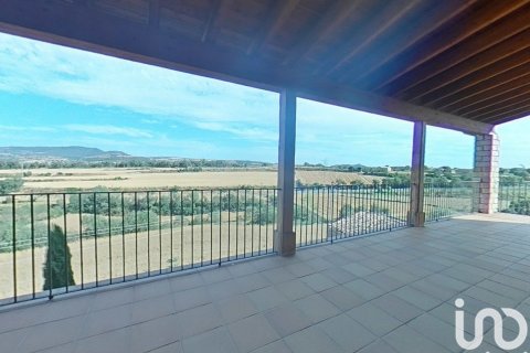5 bedrooms house for sale in Artesa de Segre, Lleida, Catalonia, Spain № 5023 - photo 3