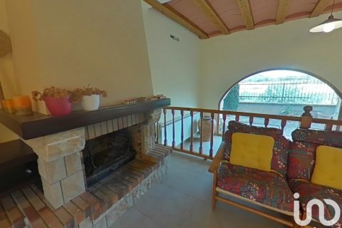 5 bedrooms house for sale in Artesa de Segre, Lleida, Catalonia, Spain № 5023 - photo 8