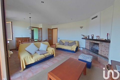5 bedrooms house for sale in Artesa de Segre, Lleida, Catalonia, Spain № 5023 - photo 20