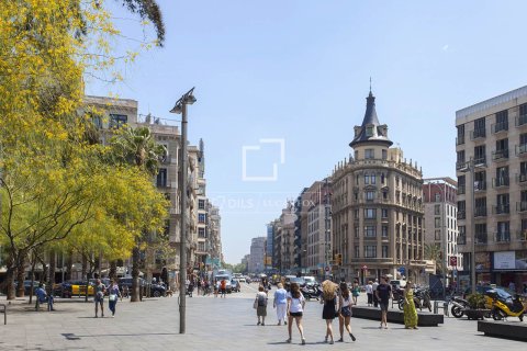 3 bedrooms apartment for sale in Barcelona, Catalonia, Spain № 4198 - photo 18