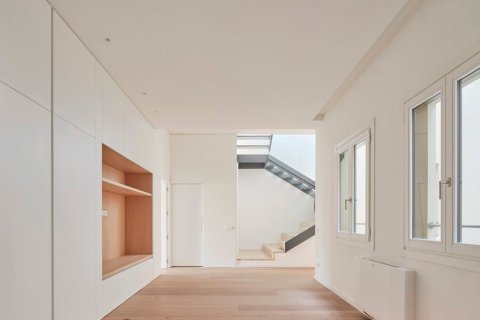 1 bedroom apartment for sale in Barcelona, Catalonia, Spain № 1063 - photo 17