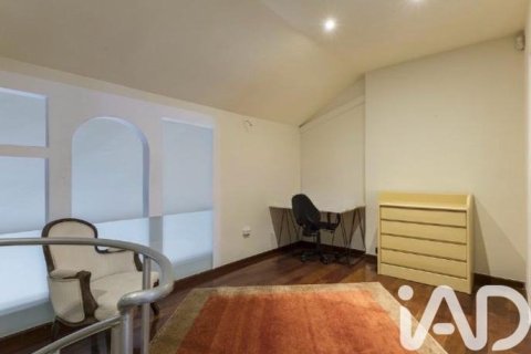 Ático de 2 dormitorios en venta en Barcelona, Cataluña, Spain № 7392 - foto 12