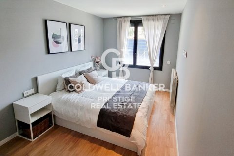 Apartamento de 3 dormitorios en venta en Badalona, Barcelona, Cataluña, Spain № 5886 - foto 12