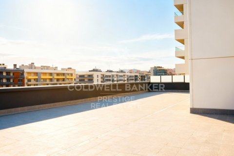 Apartamento de 3 dormitorios en venta en Badalona, Barcelona, Cataluña, Spain № 5886 - foto 4