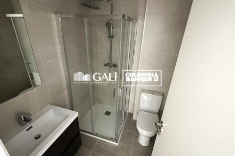 Apartamento de 2 dormitorios en venta en Principado De Andorra (Ninguna Poblacion Tiene C.P.), Lérida, Cataluña, Spain № 5368 - foto 5