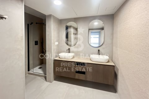 3 bedrooms apartment for sale in Barcelona, Catalonia, Spain № 5365 - photo 18