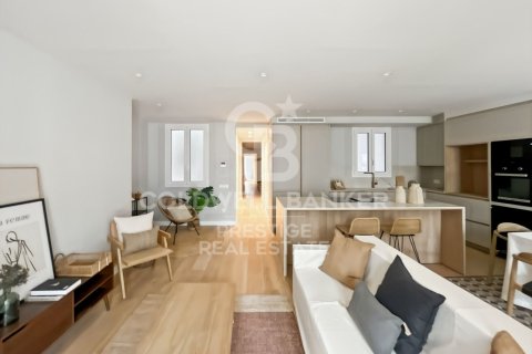 3 bedrooms apartment for sale in Barcelona, Catalonia, Spain № 5365 - photo 6