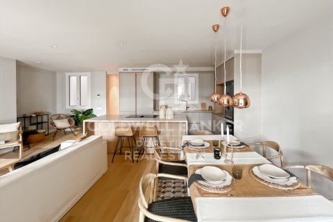 3 bedrooms apartment for sale in Barcelona, Catalonia, Spain № 5365 - photo 5
