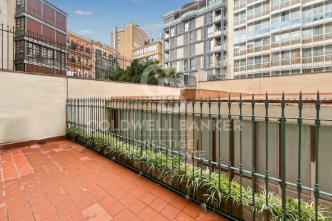 3 bedrooms apartment for sale in Barcelona, Catalonia, Spain № 5365 - photo 11
