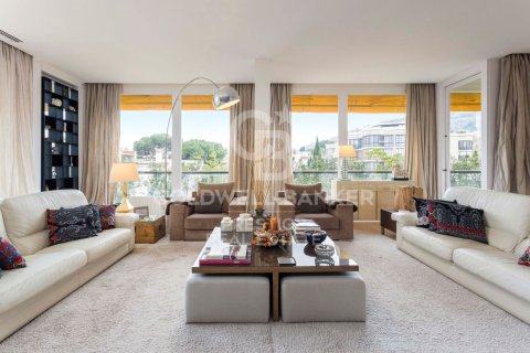 Снять в аренду пентхаус в Барселона, Испания с 5 спален, 520м², № 6165 - фото 5