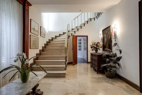 10 bedrooms house for sale in Barcelona, Catalonia, Spain № 1711 - photo 12