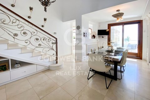 4 bedrooms villa for sale in Roses, Girona, Catalonia, Spain № 5849 - photo 10