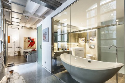 2 bedrooms apartment for sale in Barcelona, Catalonia, Spain № 8613 - photo 22