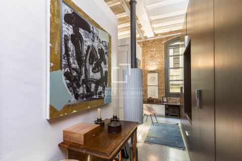 2 bedrooms apartment for sale in Barcelona, Catalonia, Spain № 8613 - photo 21