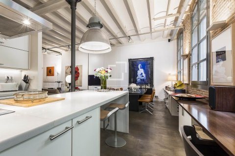 2 bedrooms apartment for sale in Barcelona, Catalonia, Spain № 8613 - photo 7