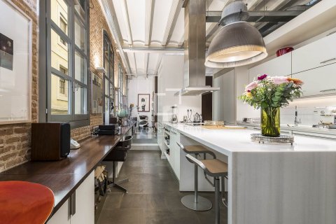 2 bedrooms apartment for sale in Barcelona, Catalonia, Spain № 8613 - photo 13