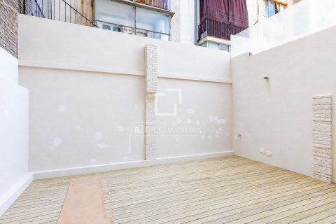 3 bedrooms apartment for sale in Barcelona, Catalonia, Spain № 8614 - photo 20