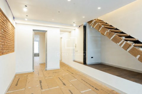3 bedrooms apartment for sale in Barcelona, Catalonia, Spain № 8614 - photo 14