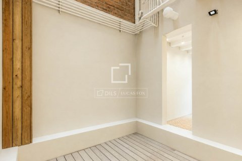 3 bedrooms apartment for sale in Barcelona, Catalonia, Spain № 8614 - photo 18