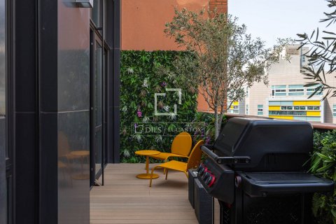 2 bedrooms penthouse for sale in Barcelona, Catalonia, Spain № 8615 - photo 12