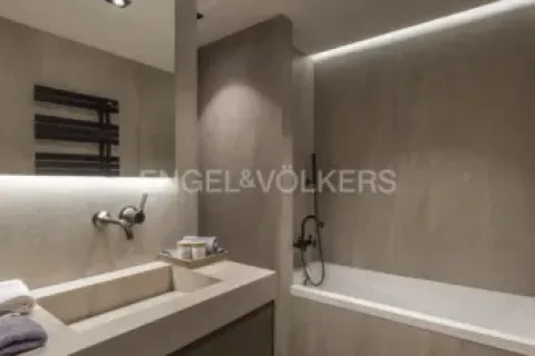 4 bedrooms apartment for sale in Ciutat Vella, Barcelona, Catalonia, Spain № 2634 - photo 6